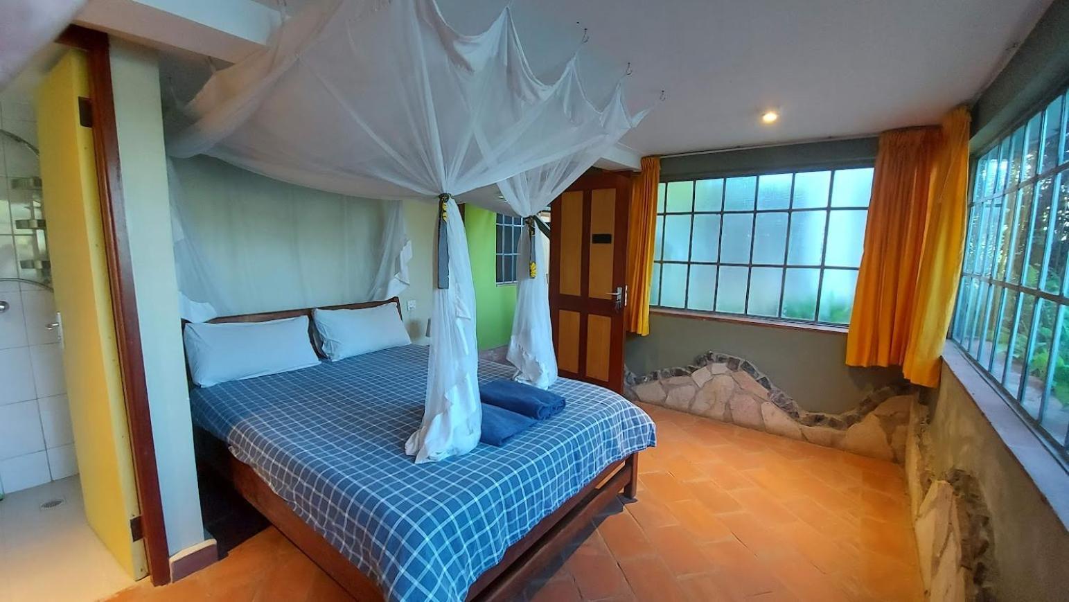 Yellow Haven Lodge 캄팔라 외부 사진